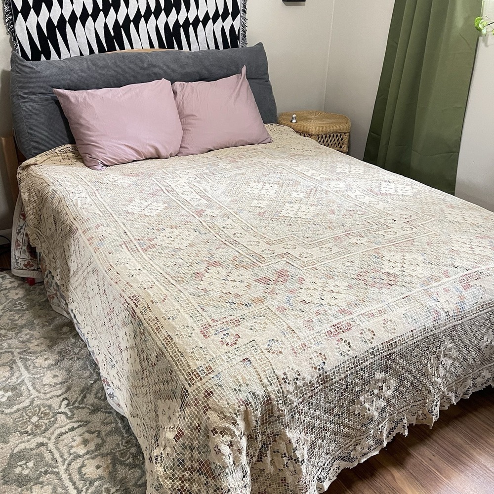 Vtg Cream Ivory Lace Bedspread Boho Floral Medallion Fringe King 105x90 Granny